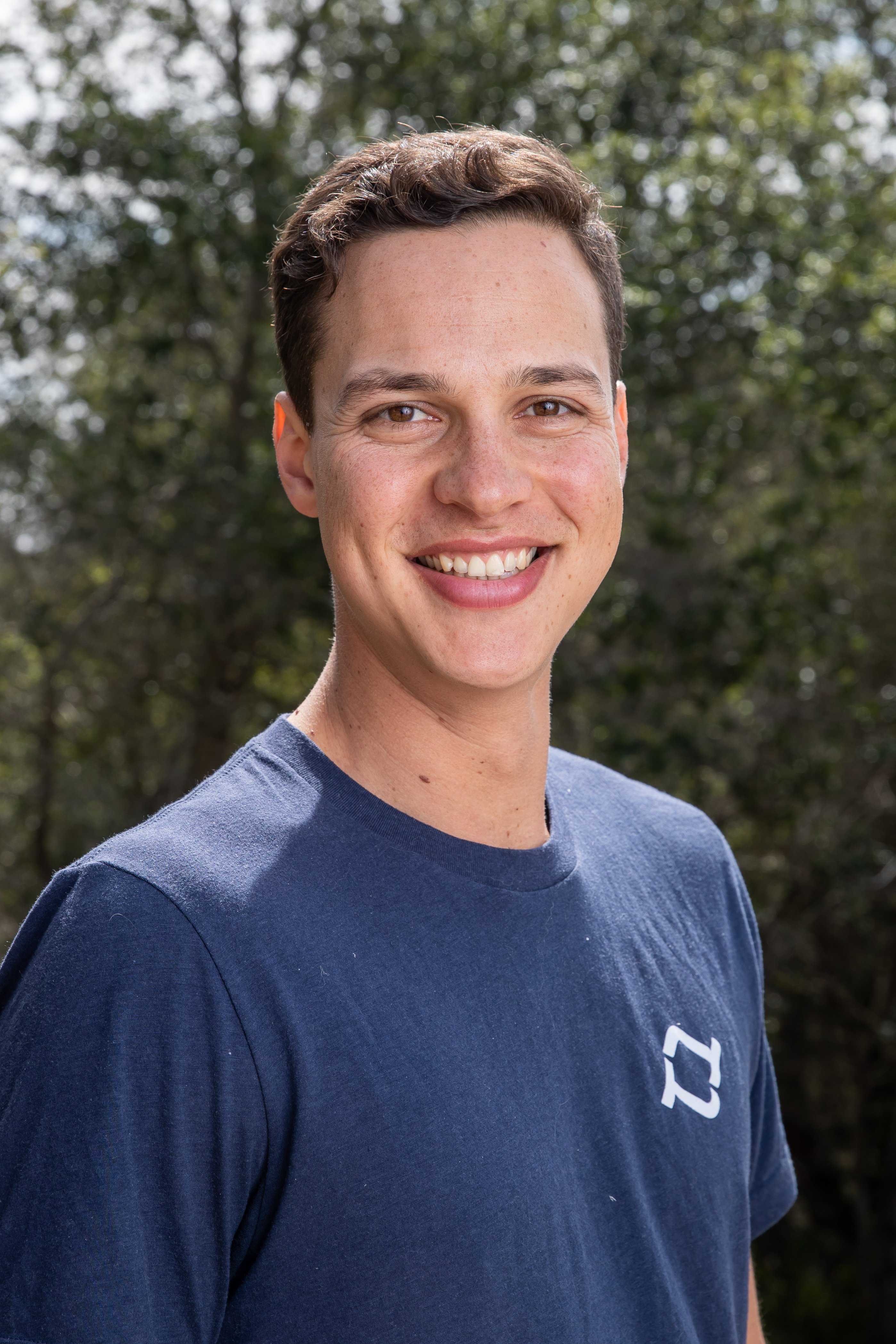 Derek Salama headshot
